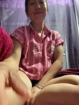 Snapshot of Huonglyna chatting on 05/03/26, 03:29 Huonglyna online show from 05/03/26, 03:29