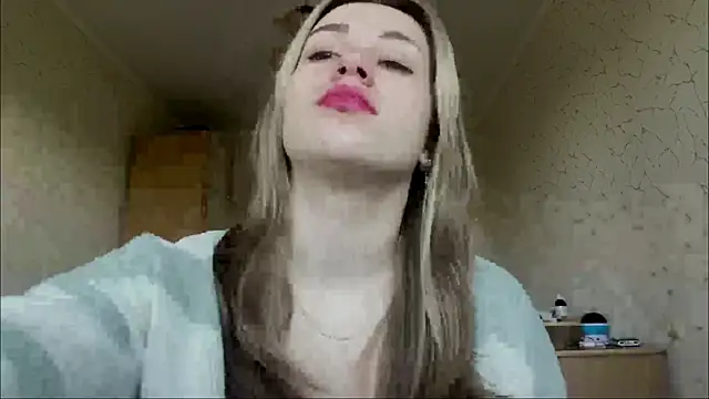 SpringSummers online show from 05/15/26, 07:37