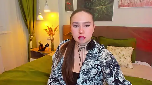 Sienna Spice online show from 04/11/26, 05:28