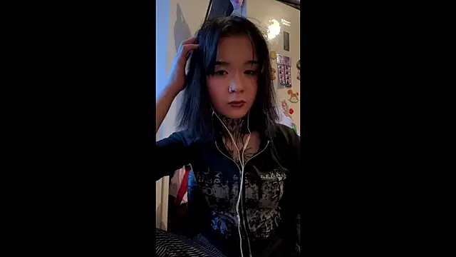 Juliou  online show from 04/03/26, 01:09