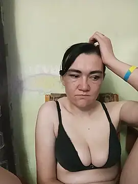 Snapshot of AlissaSecret chatting on 05/27/26, 06:49 AlissaSecret online show from 05/27/26, 06:49