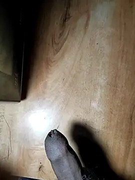 smalldick691333 online show from 04/12/26, 06:24