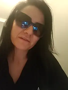 sara 41 online show from 04/06/26, 06:31