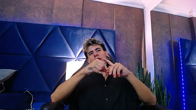 Snapshot of Bel_Sebu chatting on 04/10/26, 08:57 Bel Sebu online show from 04/10/26, 08:57