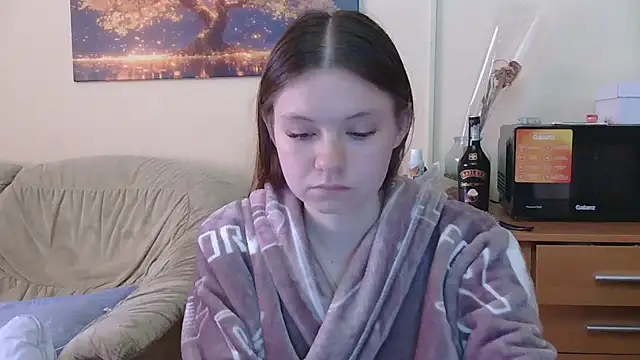 JessicaHolland1 online show from 05/19/26, 05:14