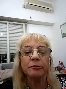 MatureElegantWidow online show from 04/12/26, 11:54