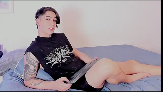 Thiago angel online show from 06/14/26, 02:09