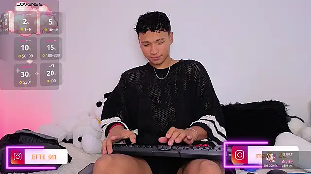 ETTE MOON online show from 05/01/26, 10:47
