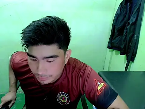 Snapshot of Hunkfireman chatting on 05/01/26, 12:59 Hunkfireman online show from 05/01/26, 12:59