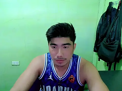 Snapshot of Hunkfireman chatting on 05/07/26, 11:32 Hunkfireman online show from 05/07/26, 11:32