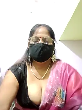 SEEMA 012 online show from 05/16/26, 04:42