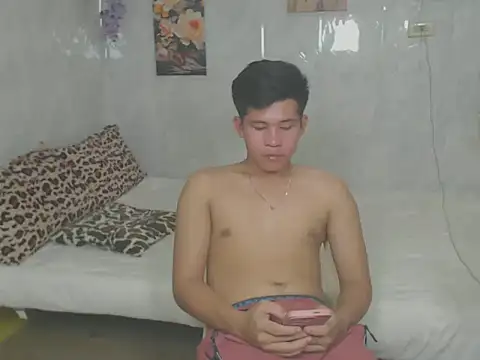 ur bigcockeziekiel online show from 04/05/26, 04:59