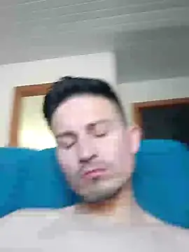 Snapshot of Joelcio19cm chatting on 05/05/26, 06:16 Joelcio19cm online show from 05/05/26, 06:16