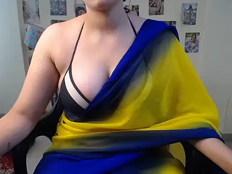 Snapshot of Kinky_babyy chatting on 06/12/26, 05:50 Kinky babyy online show from 06/12/26, 05:50