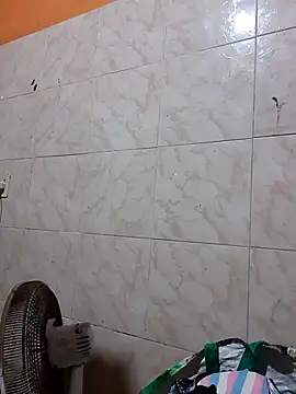 bbzinhas26 online show from 04/10/26, 09:25