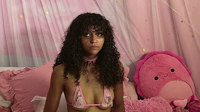 mia hart online show from 07/04/26, 02:29
