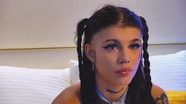 YasminnStorm online show from 05/03/26, 04:40