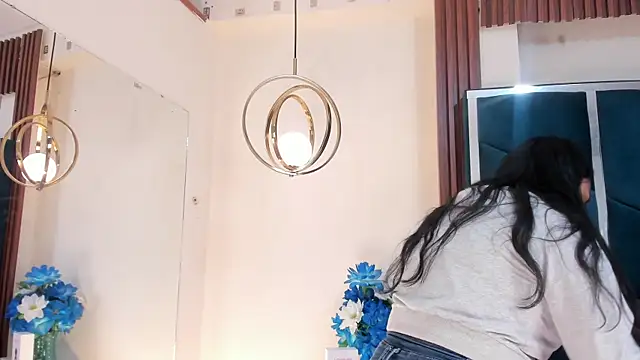 Snapshot of AprilMiiller chatting on 05/16/26, 12:59 AprilMiiller online show from 05/16/26, 12:59