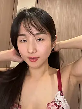Hinako 0012 online show from 05/11/26, 12:49