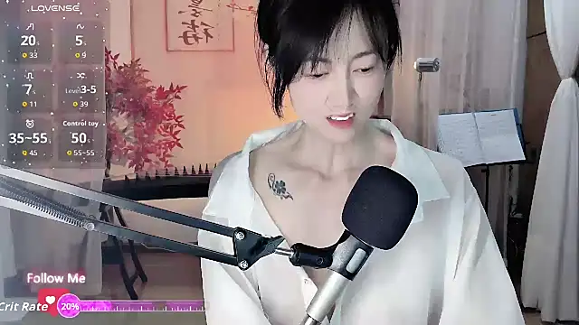 Snapshot of noomi-1111 chatting on 05/07/26, 11:59 noomi-1111 online show from 05/07/26, 11:59