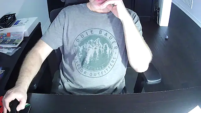 Shalun2000 online show from 04/19/26, 03:33