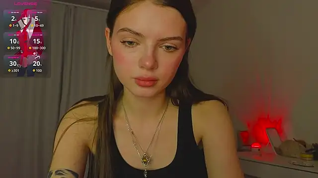 Snapshot of lillly_meow_ chatting on 04/13/26, 06:57 lillly meow online show from 04/13/26, 06:57