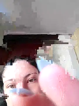 Snapshot of Hildaqii chatting on 06/27/26, 11:37 Hildaqii online show from 06/27/26, 11:37