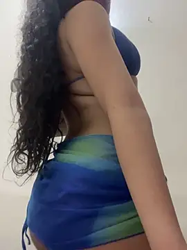 Snapshot of Saricol_sexy1_squirt chatting on 06/10/26, 07:35 Saricol sexy1 squirt online show from 06/10/26, 07:35