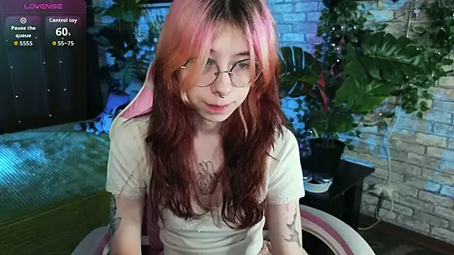 Alice Nyx online show from 07/12/26, 08:33