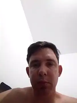 Roger1986  online show from 04/09/26, 02:44