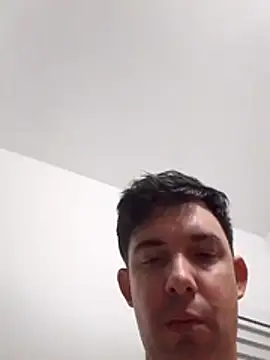 Roger1986  online show from 04/20/26, 10:11