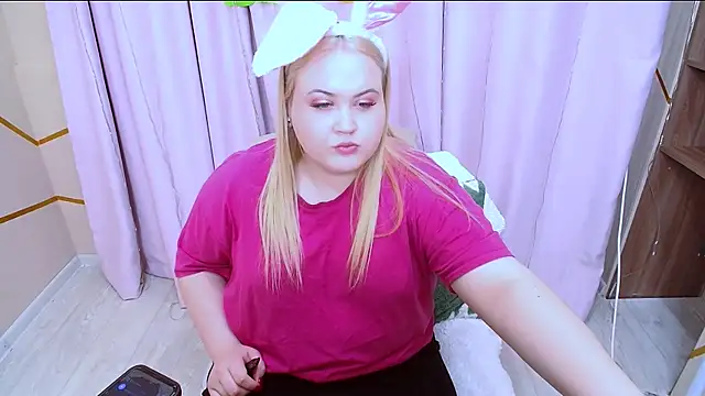 BlondeGlem online show from 04/05/26, 07:49