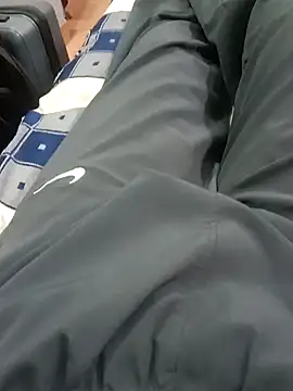 Snapshot of minkzz0 chatting on 04/14/26, 02:01 minkzz0 online show from 04/14/26, 02:01