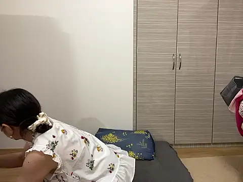 Snapshot of lemonade_madame chatting on 07/15/26, 11:26 lemonade madame online show from 07/15/26, 11:26