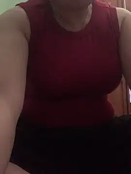   Evelyn   online show from 04/05/26, 06:32