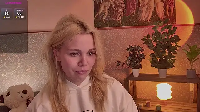 ScarletMarnei online show from 05/11/26, 02:45