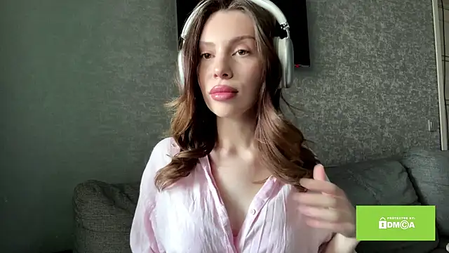 anycamx online show from 04/13/26, 06:19