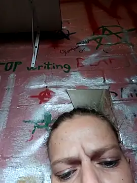 Snapshot of Skymadison6 chatting on 04/14/26, 01:50 Skymadison6 online show from 04/14/26, 01:50