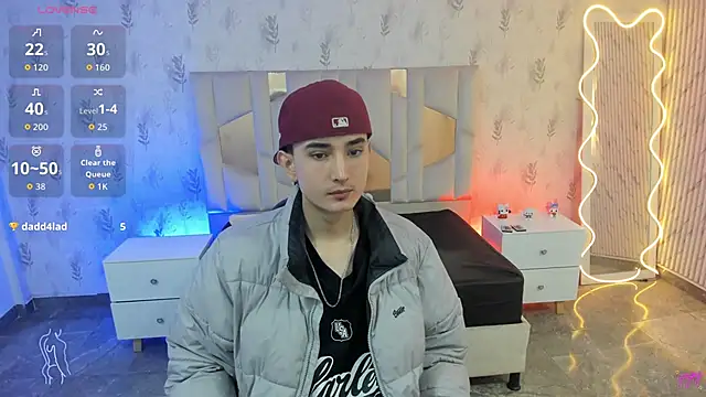 Snapshot of Eidan_tay chatting on 05/10/26, 11:59 Eidan tay online show from 05/10/26, 11:59