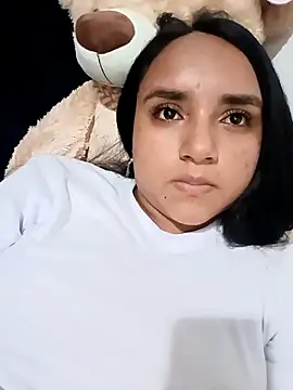 Valentina Narvaez online show from 05/11/26, 07:33