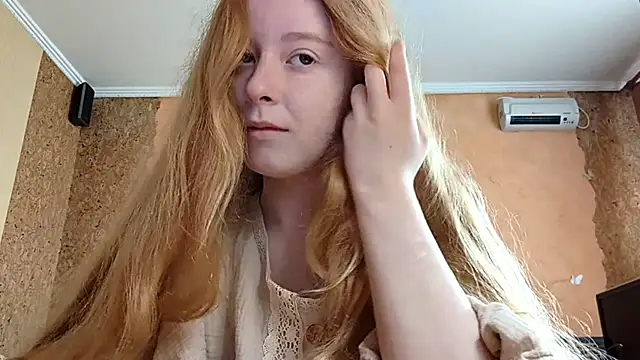 Snapshot of KateVibe_01 chatting on 06/26/26, 12:15 KateVibe 01 online show from 06/26/26, 12:15