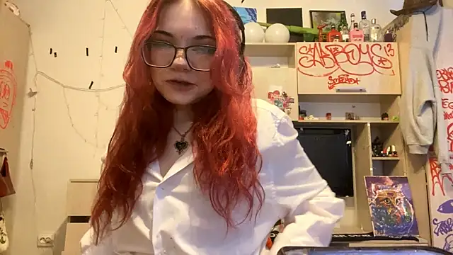 Snapshot of RedHeadCat chatting on 04/09/26, 01:49 RedHeadCat online show from 04/09/26, 01:49