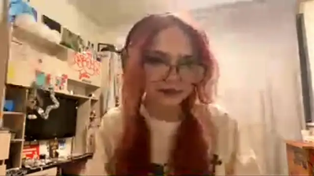 Snapshot of RedHeadCat chatting on 04/16/26, 10:01 RedHeadCat online show from 04/16/26, 10:01