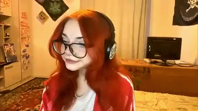 Snapshot of RedHeadCat chatting on 05/11/26, 04:48 RedHeadCat online show from 05/11/26, 04:48