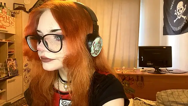 Snapshot of RedHeadCat chatting on 05/22/26, 01:50 RedHeadCat online show from 05/22/26, 01:50