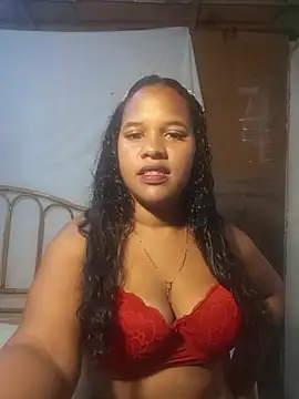 Snapshot of michelle_castillo chatting on 05/03/26, 03:12 michelle castillo online show from 05/03/26, 03:12