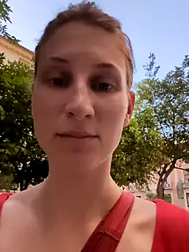 Snapshot of Julialexxxx chatting on 06/19/26, 06:07 Julialexxxx online show from 06/19/26, 06:07