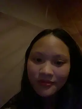 Snapshot of __Sunflower__ chatting on 04/05/26, 06:32 Sunflower online show from 04/05/26, 06:32