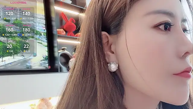 tingting-youu online show from 04/15/26, 03:02