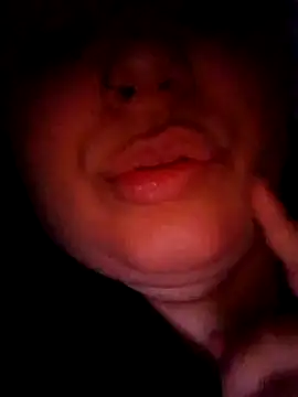 Snapshot of criscvwolff99 chatting on 04/07/26, 03:51 criscvwolff99 online show from 04/07/26, 03:51